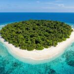 Sentinela del Norte vista aérea de la selva virgen y playas aisladas